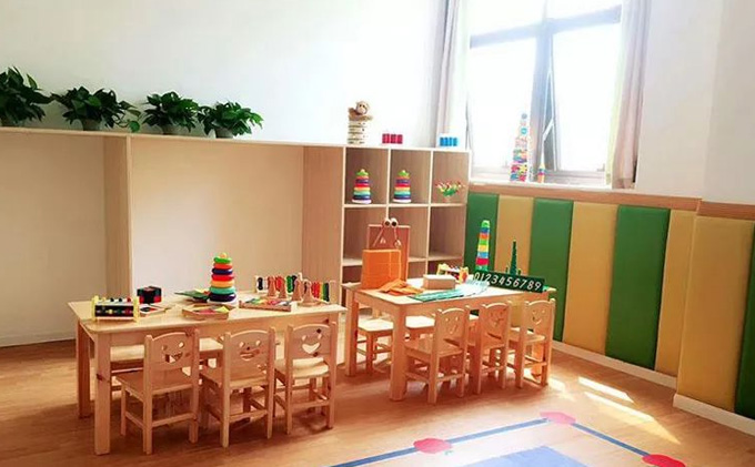 幼兒園專用桌椅批發(fā)_怎樣選擇合適的廠家？