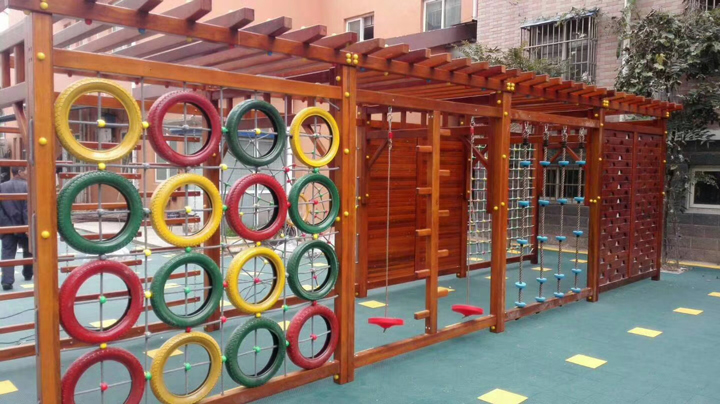 幼兒園實(shí)木輪胎組合攀爬架 戶外攀爬墻