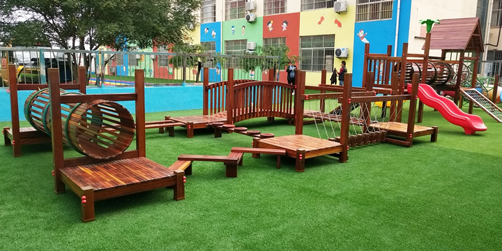 幼兒園兒童戶外感統(tǒng)訓(xùn)練木質(zhì)滑梯組合