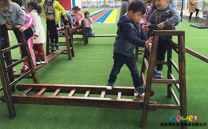 山東厚樸戶外案例——福建悅貝佳幼兒園戶外感統(tǒng)訓練器材