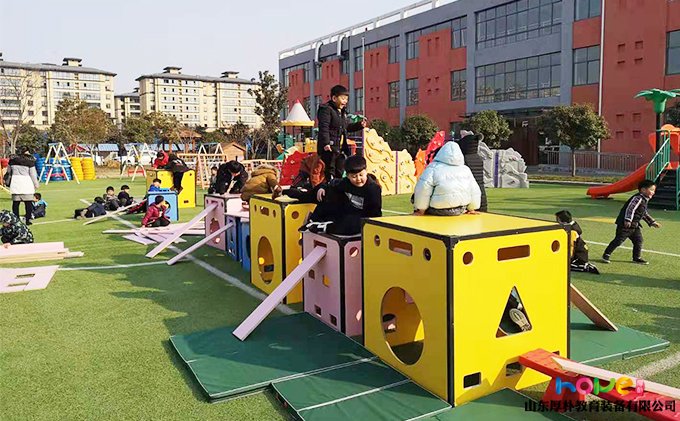 幼兒園兒童都有哪些敏感期，應(yīng)該如何應(yīng)對(duì)？