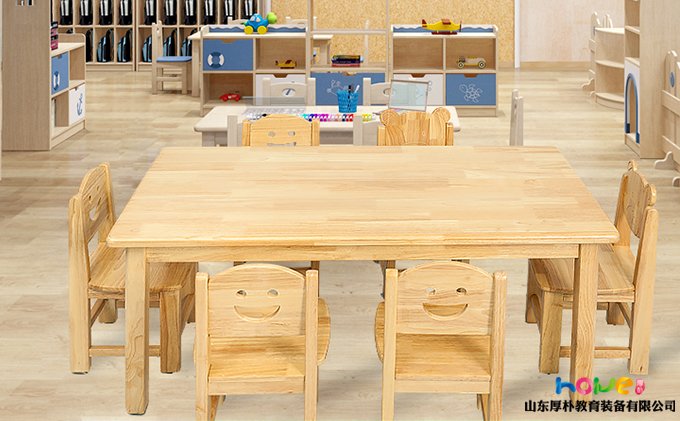 幼兒園家具是塑料的好還是木質(zhì)的好？