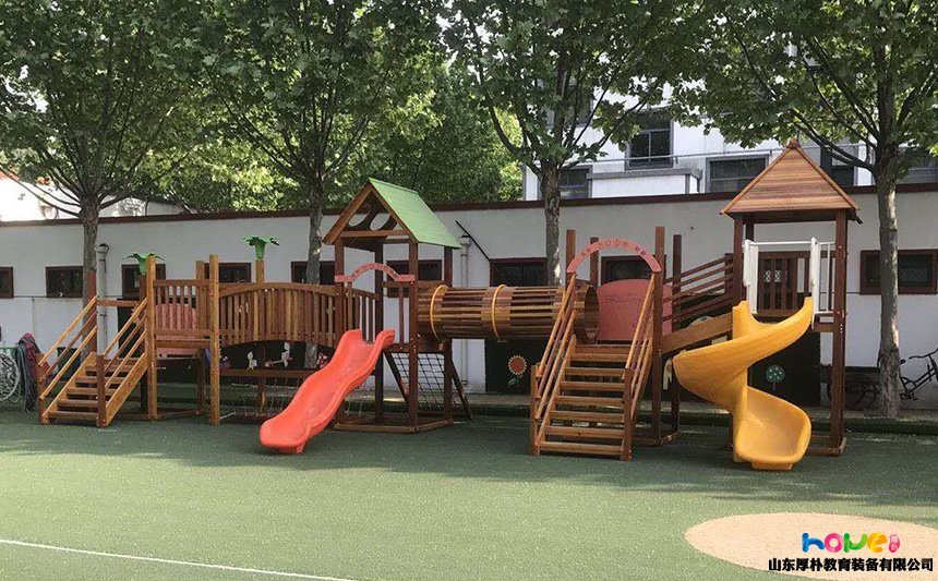 幼兒園木質(zhì)滑梯多少錢(qián)？山東兒童木質(zhì)滑梯案例展示