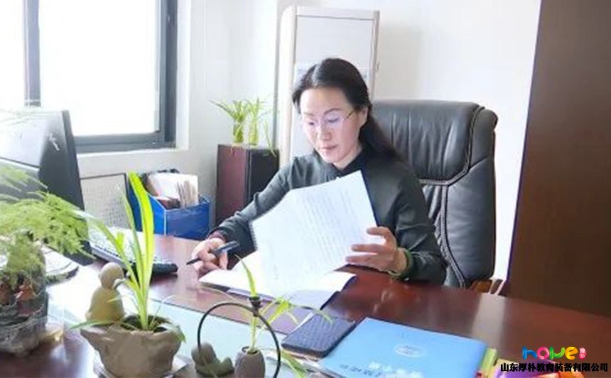 兩會提出，幫助民辦幼兒園紓困，人大代表建議：將學前納入義務(wù)教育