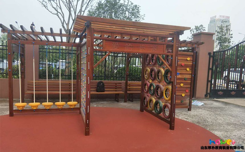 幼兒園兒童玩什么大型玩具？幼兒園木質(zhì)滑梯可以用多少年？