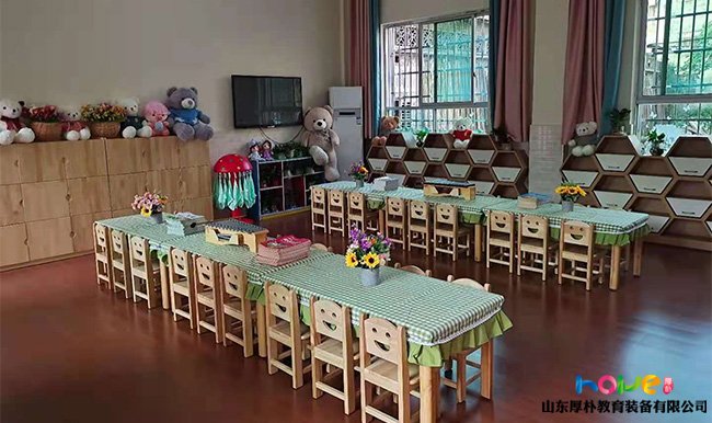 幼兒園椅子的玩法室內(nèi)體育游戲有關(guān)椅子的教案